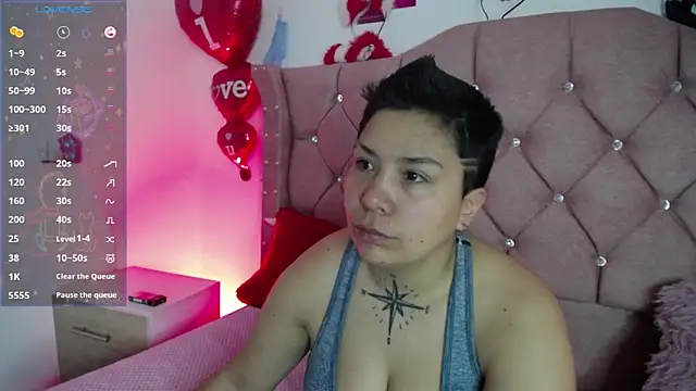 Snapshot of nat_evans8 chatting on 06/17/26, 02:03 nat evans8 online show from 06/17/26, 02:03