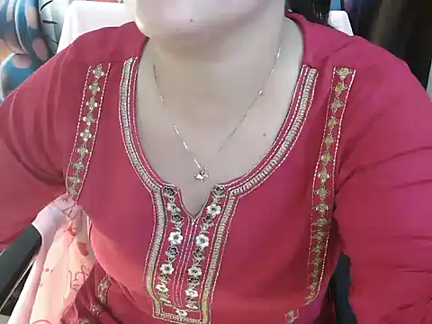  chitranshi online show from 04/28/26, 05:56