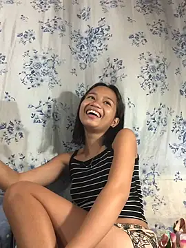 Asianpinay Skinny1818 online show from 06/17/26, 01:45