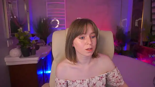 SofiaLuxuryy online show from 04/27/26, 10:52