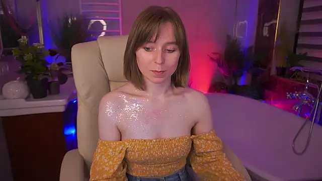 SofiaLuxuryy online show from 04/28/26, 02:49