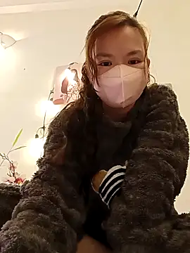 Snapshot of Trang26 chatting on 02/10/26, 04:11 Trang26 online show from 02/10/26, 04:11