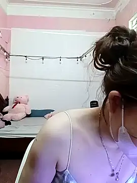 Snapshot of Trang26 chatting on 03/09/26, 02:15 Trang26 online show from 03/09/26, 02:15