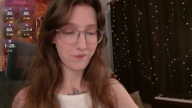 lolami  online show from 06/28/26, 07:25