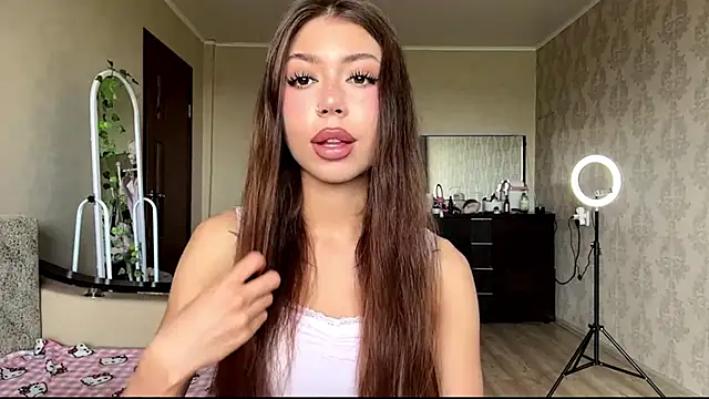 You Club Winx online show from 06/10/26, 07:29