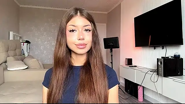 You Club Winx online show from 06/28/26, 08:20