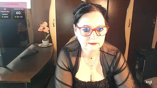 exiMIlf online show from 05/03/26, 11:05