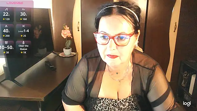 Snapshot of exiMIlf chatting on 07/05/26, 01:29 exiMIlf online show from 07/05/26, 01:29