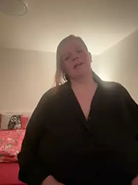 Laura-Loveyou online show from 03/14/26, 05:07