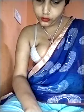 Snapshot of Nency_Love143 chatting on 04/16/26, 07:47 Nency Love143 online show from 04/16/26, 07:47