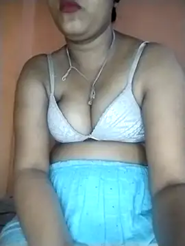Snapshot of Nency_Love143 chatting on 05/12/26, 06:38 Nency Love143 online show from 05/12/26, 06:38