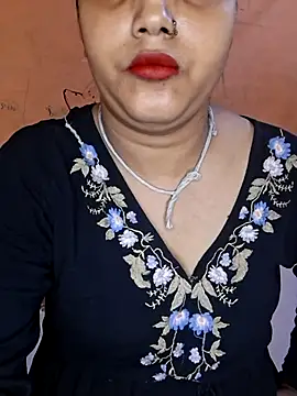 Snapshot of Nency_Love143 chatting on 06/06/26, 06:34 Nency Love143 online show from 06/06/26, 06:34