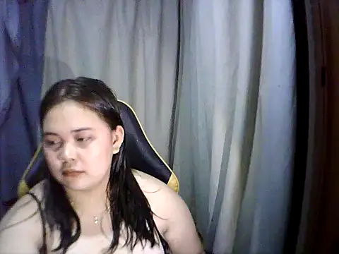 Snapshot of xia_xoxo_ chatting on 05/30/26, 12:02 xia xoxo online show from 05/30/26, 12:02