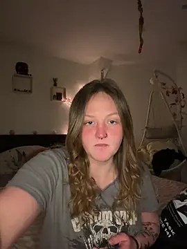 Snapshot of Maryjane-Spidermann chatting on 03/24/26, 09:31 Maryjane-Spidermann online show from 03/24/26, 09:31