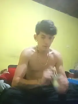 Snapshot of Brandon_Leyes chatting on 03/24/26, 02:44 Brandon Leyes online show from 03/24/26, 02:44