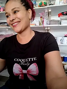 haffsa   online show from 05/04/26, 02:13