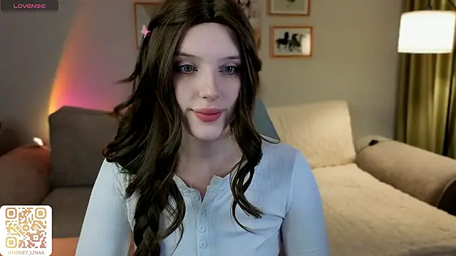 Snapshot of honey_kors chatting on 03/21/26, 05:38 honey kors online show from 03/21/26, 05:38