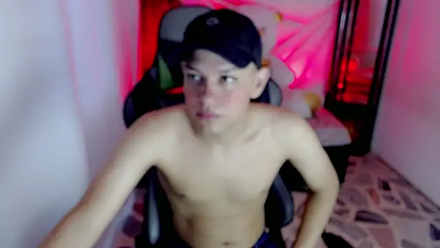 Top and bottom online show from 04/28/26, 08:14