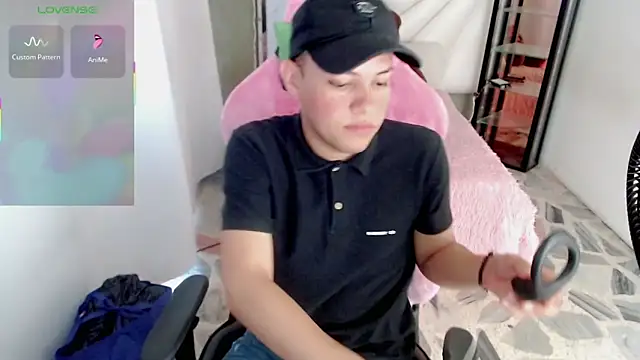 Top and bottom online show from 05/14/26, 08:48
