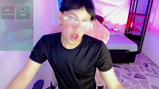 Top and bottom online show from 05/19/26, 01:56