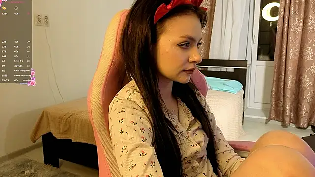 Snapshot of NoirAngels chatting on 03/13/26, 06:03 NoirAngels online show from 03/13/26, 06:03