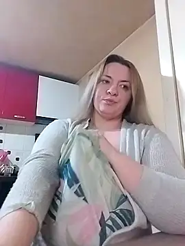 HotStepmommy4 online show from 02/19/26, 10:50