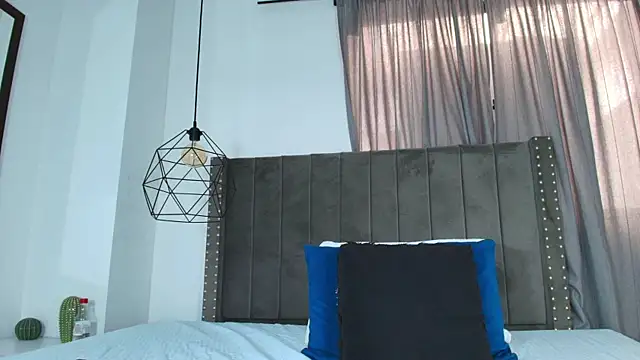 Lupita 3xx online show from 06/10/26, 04:50