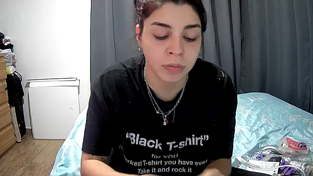 violetazein7 online show from 05/27/26, 08:39