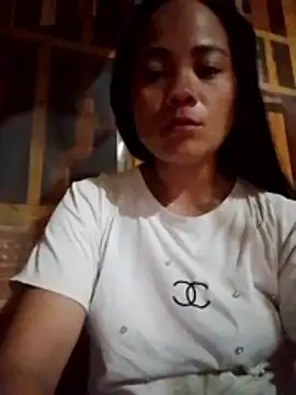 molly-xx online show from 06/17/26, 05:25