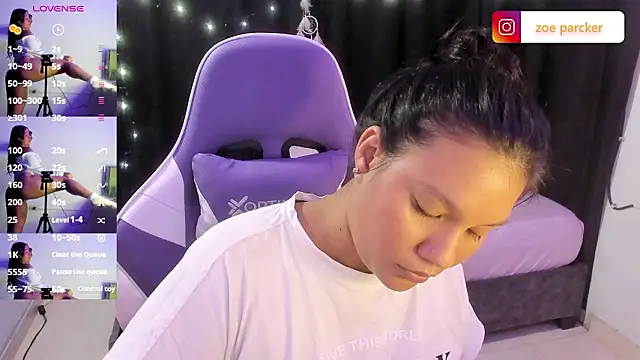 Snapshot of ZoeParcker chatting on 03/12/26, 06:58 ZoeParcker online show from 03/12/26, 06:58