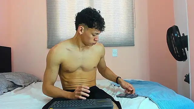 Muscle  Myke online show from 02/28/26, 03:02