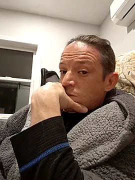 Snapshot of ShadowLove85 chatting on 03/30/26, 04:13 ShadowLove85 online show from 03/30/26, 04:13