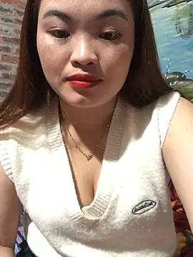 Snapshot of newbaby1 chatting on 03/14/26, 02:11 newbaby1 online show from 03/14/26, 02:11