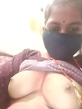 Snapshot of Anjli_hote chatting on 03/04/26, 03:18 Anjli hote online show from 03/04/26, 03:18