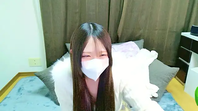 Snapshot of runa_567 chatting on 02/27/26, 12:27 runa 567 online show from 02/27/26, 12:27