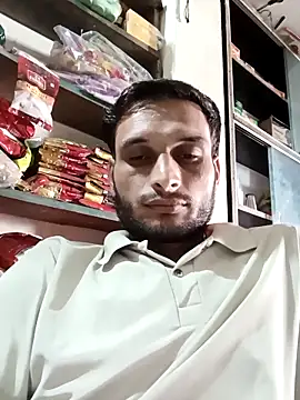 Snapshot of Beinghorny83 chatting on 03/05/26, 08:32 Beinghorny83 online show from 03/05/26, 08:32