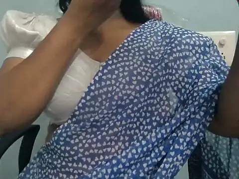 Snapshot of Rathi-priyaa chatting on 05/28/26, 03:59 Rathi-priyaa online show from 05/28/26, 03:59