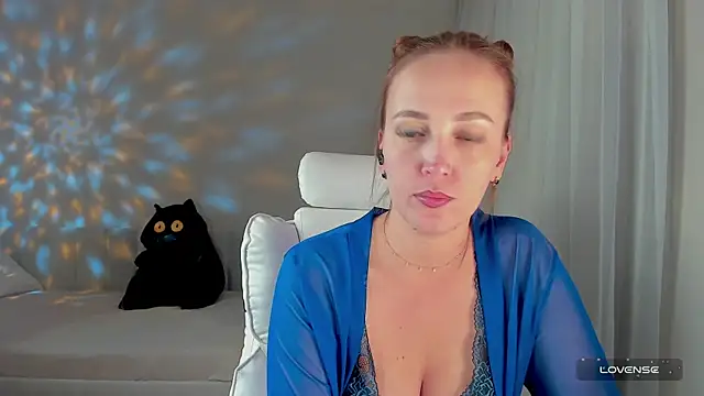 she wolf online show from 04/29/26, 02:21