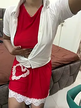 Zoya Hottest online show from 02/11/26, 11:48