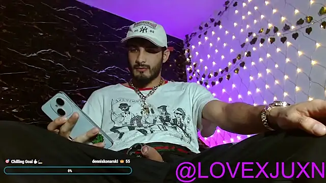 Snapshot of LovexJuxn8 chatting on 04/29/26, 09:21 LovexJuxn8 online show from 04/29/26, 09:21