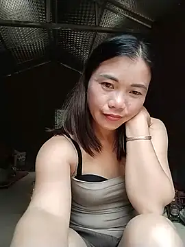 Snapshot of lovely-742 chatting on 06/05/26, 03:02 lovely-742 online show from 06/05/26, 03:02