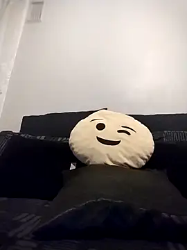 Baby P online show from 04/28/26, 04:12