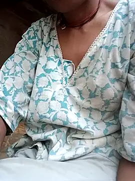 Desi Couple P online show from 05/15/26, 10:50