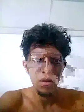 Snapshot of Noscay chatting on 06/28/26, 04:57 Noscay online show from 06/28/26, 04:57