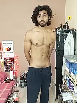 Snapshot of Yk_physique chatting on 04/19/26, 08:02 Yk physique online show from 04/19/26, 08:02