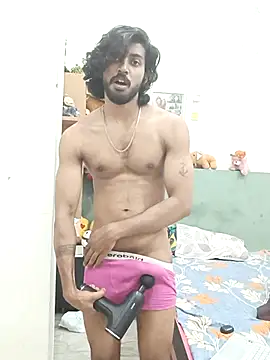 Snapshot of Yk_physique chatting on 04/30/26, 06:03 Yk physique online show from 04/30/26, 06:03