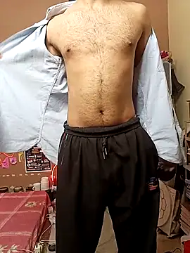 Snapshot of Yk_physique chatting on 06/04/26, 12:00 Yk physique online show from 06/04/26, 12:00