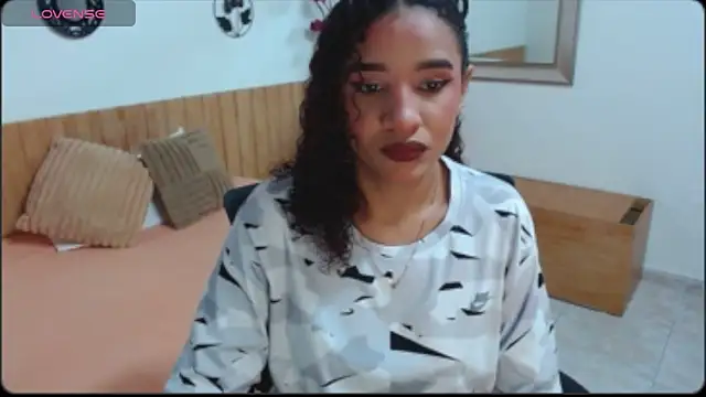 Snapshot of Alice_Grinnerk chatting on 03/13/26, 02:12 Alice Grinnerk online show from 03/13/26, 02:12