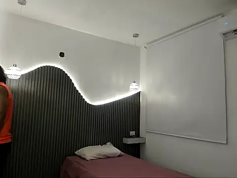 alexj black  online show from 04/23/26, 12:15