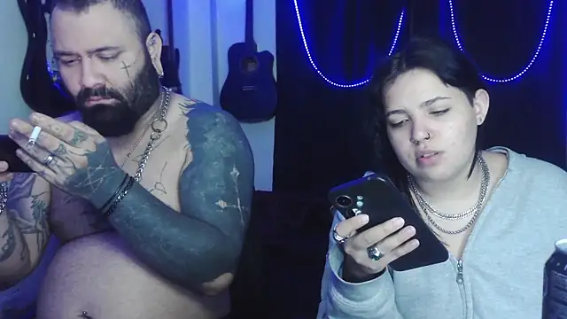 Snapshot of Tattoo__Couple chatting on 03/17/26, 08:28 Tattoo Couple online show from 03/17/26, 08:28